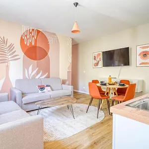 Appartamento Equipe A 5 Minutes De Paris, Ivry-sur-Seine